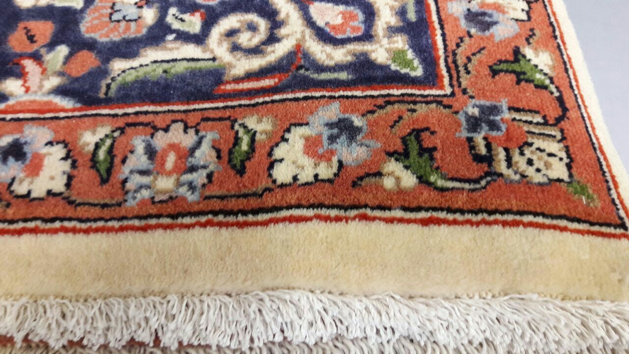 Lavage tapis main